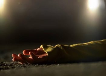 Asesinan a policía junto a su esposa y les roban la moto y los zapatos