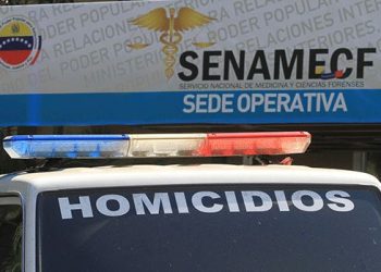 Disparan en la boca a un policia