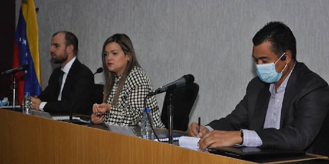 Ministra Álvarez: Cadenas y cámaras comerciales deben garantizar el vuelto en Bolívar digital y efectivo