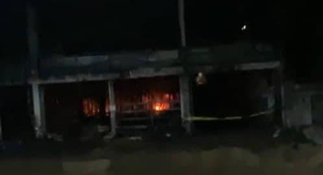 Se reactivó nuevamente el incendio en Cine Città