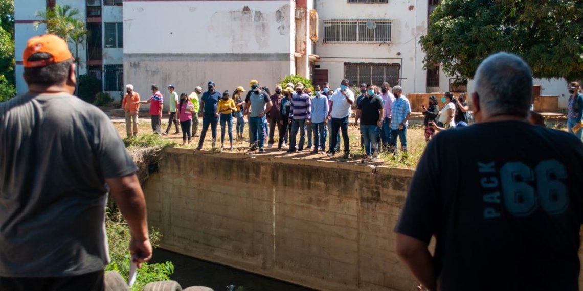 Continúan las inspecciones en cañadas de Maracaibo para el inicio de jornadas de limpieza