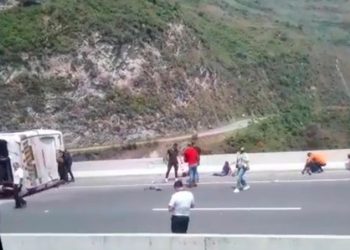 Reportan en Colombia accidente de autobús que transportaba venezolanos