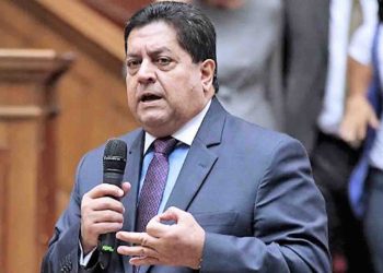Edgar Zambrano: Es «urgente» retomar diálogo con Maduro