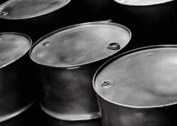 Precio del petróleo roza los US$100 por volatilidad y crisis ucraniana