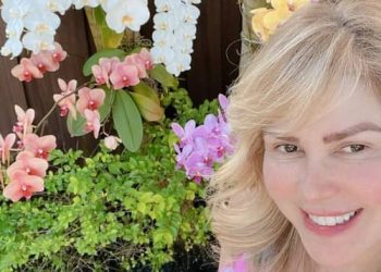 La actriz CAROLINA PERPUETO es amante de la botánica