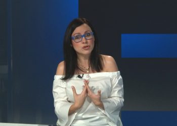 Carla Angola se desmaya y le han dicho de todo en las redes sociales