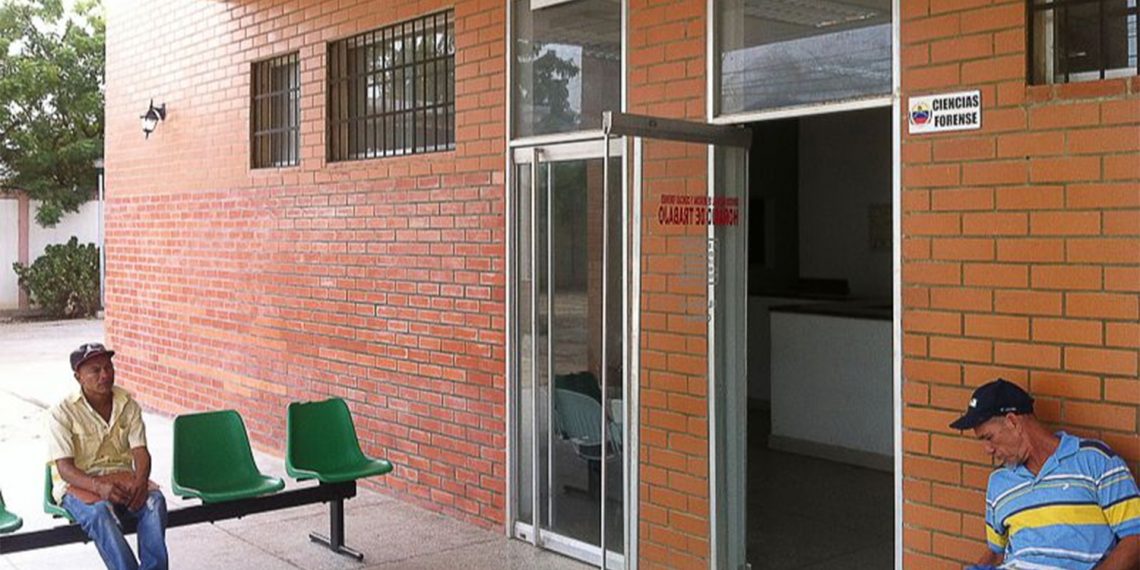 Mujer muere al pisar un cable de alta tensión