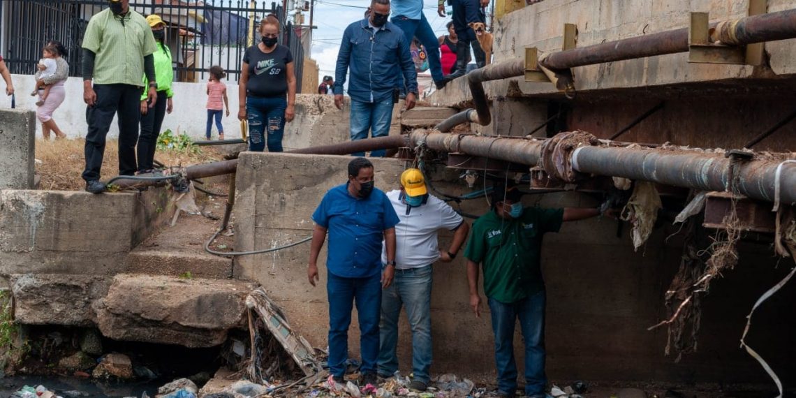 Alcaldía inicia jornada de limpieza y recuperación de las 12 cañadas que atraviesan Maracaibo