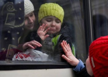 ¡VER PARA CREER! Así reciben a un niño ucraniano en escuela de España