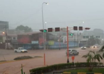AGUACERO EN ACARIGUA: Colapsan canales y drenajes