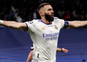 LA VOZ DEPORTIVA: Un Gol de Benzemá en la prologa mete al Real Madrid en semifinales