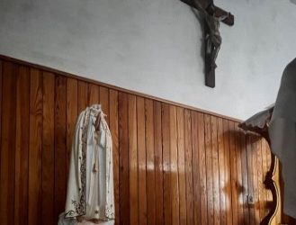 ¡DESALMADOS! Soldados rusos roban cáliz de Juan Pablo II en Ucrania y destrozan imagen de la Virgen de Fátima