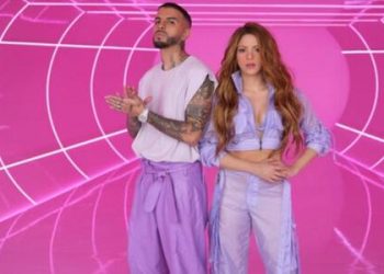 Shakira se une con Rauw Alejandro en su nuevo sencillo, «Te felicito»