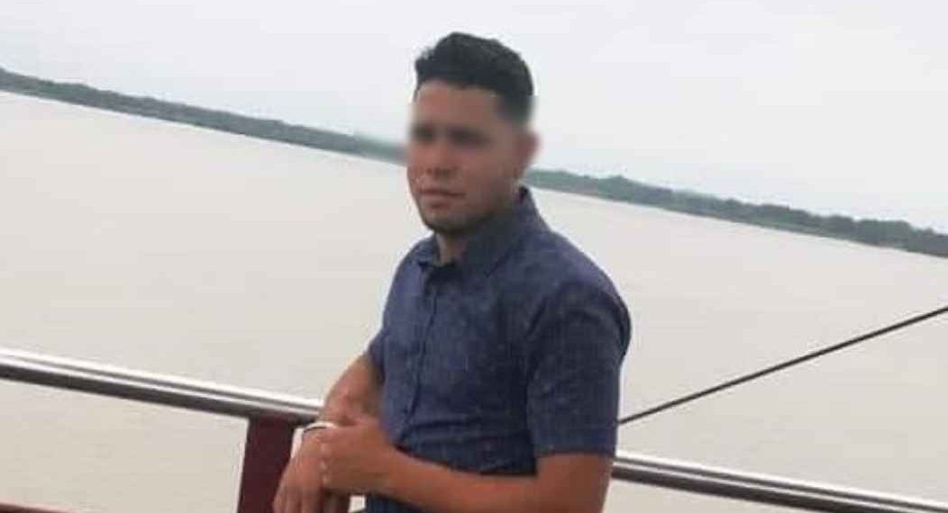 Delincuente asesina a un joven en medio de un robo a transporte público