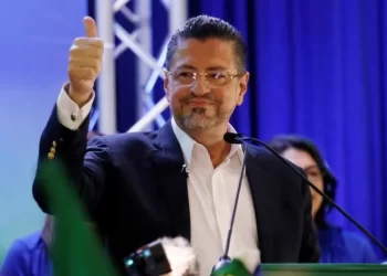 Rodrigo Chaves es el nuevo presidente de Costa Rica