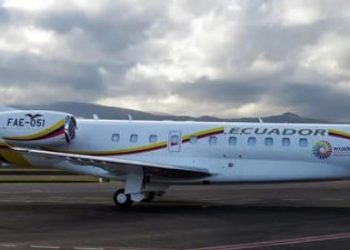 ECUARDOR vende avión presidencial a COLOMBIA