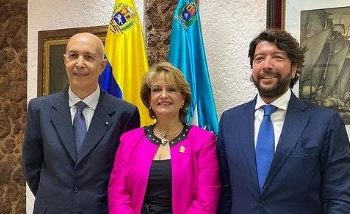 Iraida Villasmil recibe al embajador de Italia en el CLEZ