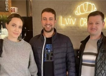 Ni Angelina Jolie se salvó: Alerta de ataque por su visita  a Ucrania