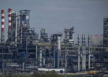 UE busca acuerdo para sancionar petróleo ruso sin desequilibrar a sus países