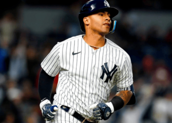 Gleyber Torres llega a 10 juegos multijonrón en las Grandes Ligas
