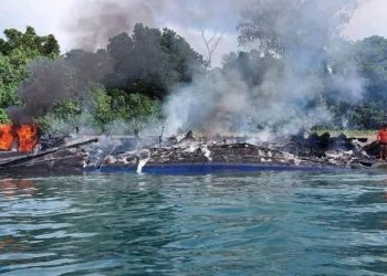 Incendio en ferry cercano a Filipinas deja al menos 7 muertos