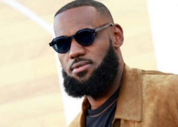 FORBES: LeBron es el primer jugador de NBA en activo con fortuna de USD 1.000 millones