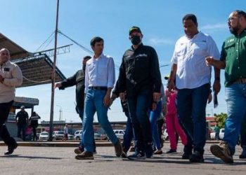 El Alcalde Rafael Ramírez Colina recorre el Terminal de Pasajeros de Maracaibo para una Inspección Sorpresa