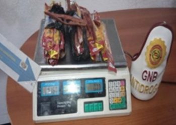 SALCHIDROGA: Sujetos Llevaban un kilo en dos salchichas