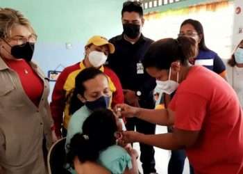 OPS entrega al país 1,5 millones de vacunas contra la polio