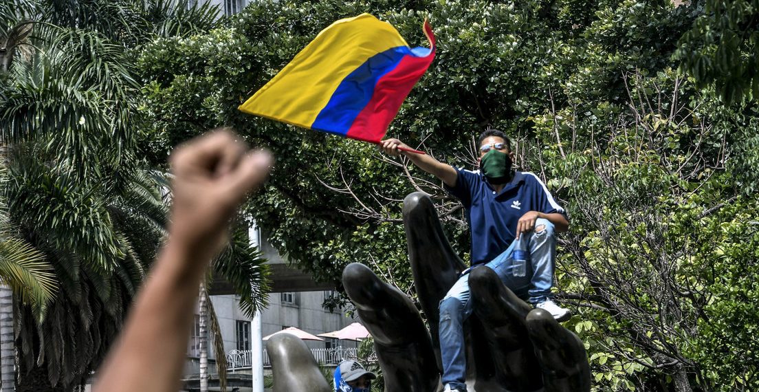 Los 11 principales desafíos que afrontará Petro en la Colombia del posconflicto (o la pesada herencia del uribismo)