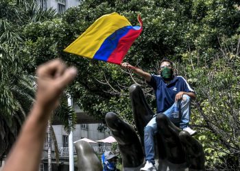 Los 11 principales desafíos que afrontará Petro en la Colombia del posconflicto (o la pesada herencia del uribismo)