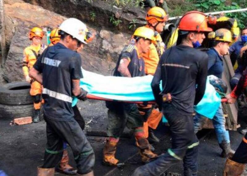 Ascienden a 12 los fallecidos por la explosión de una mina en Colombia