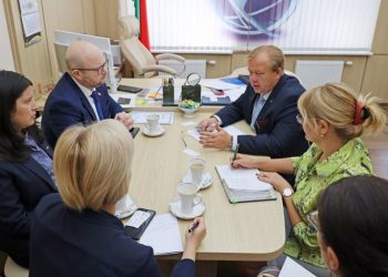 Venezuela y Belarus desarrollan acuerdo para el fortalecimiento de la industria farmacéutica