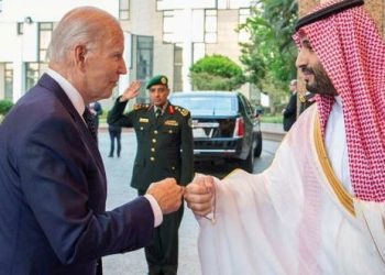 Biden intenta reanudar las relaciones con Arabia Saudita en medio de la crisis energética