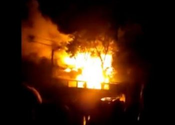 Quemaron la casa del primer ministro de Sri Lanka