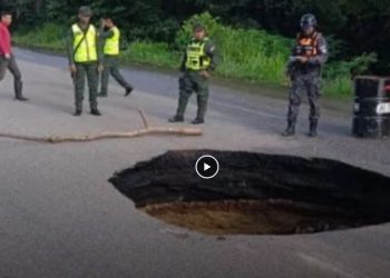 ¡MADRE HUECO! Autoridades limitan paso vehicular por hundimiento en la carretera Lara-Zulia