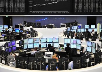 Dimisión de Draghi dispara la prima de riesgo y arrastra la Bolsa