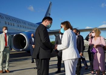 Pelosi llega a Corea del Sur desde Taiwán para seguir con su gira asiática