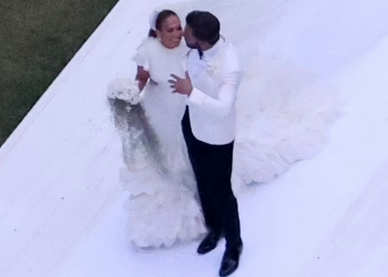 En fotos | Así fue la romántica boda de Jennifer López y Ben Affleck