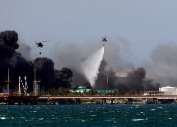 Cuba solo podrá satisfacer este lunes el 60% de su demanda eléctrica por incendio en Matanzas