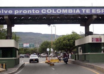 Colombia pondrá pautas para restablecer paso vehicular en la frontera