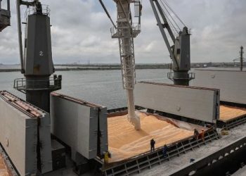Türkiye confirma salida de buque con cereales desde Ucrania