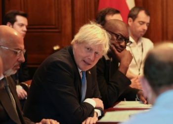 Gobierno británico discute medidas contra alto costo energético