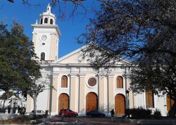 EL CAMPANARIO DE LA CATEDRAL DE MARACAIBO SE CAE A PEDAZOS: Vea usted mismo las fotos y el video