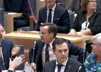 Líder conservador sueco elegido como primer ministro