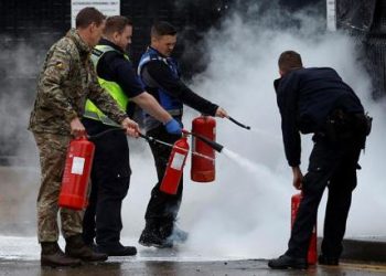 Reino Unido: ataque contra centro de migrantes fue “acto terrorista”