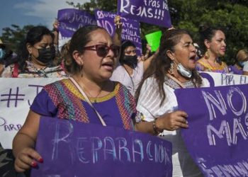 Joven mexicana asesinada y abandonada en carretera murió por trauma múltiple