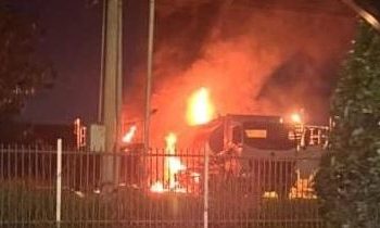 ¡EMERGENCIA! Se Incendia GANDOLA en Petro Urdaneta de la Concepción (+VIDEOS Y FOTOS CANDELA)