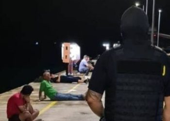Guardia Costera detiene a siete venezolanos que intentaban ingresar ilegalmente a Aruba