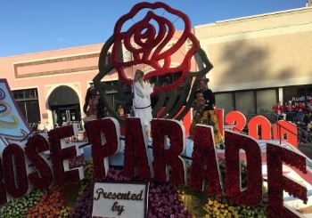 DESFILE DE LAS ROSAS: En VIDEO «lo que usted no vio»